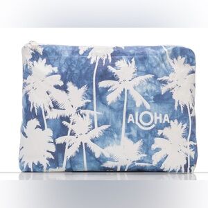 Aloha Collection Mid Pouch Coco Palms